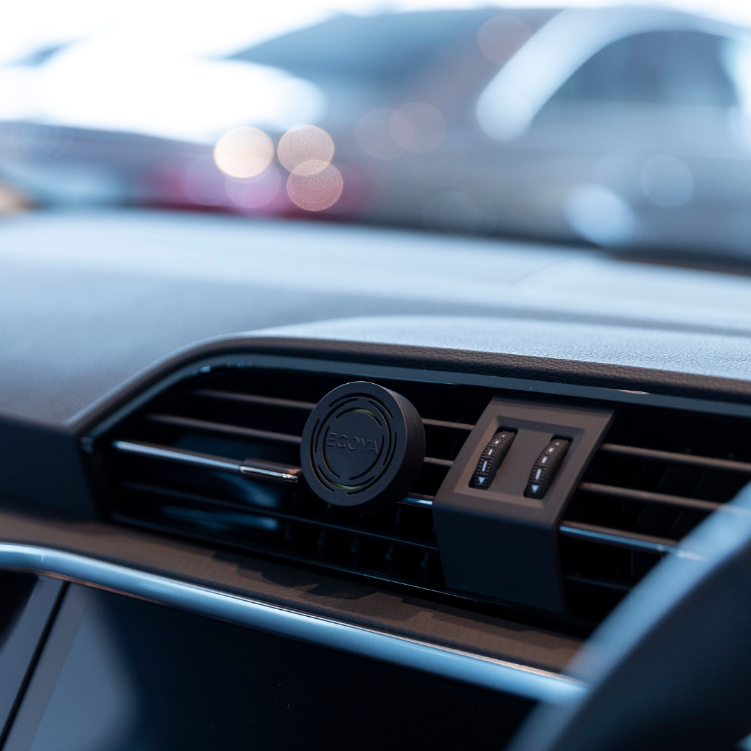 Car with car diffuser vent