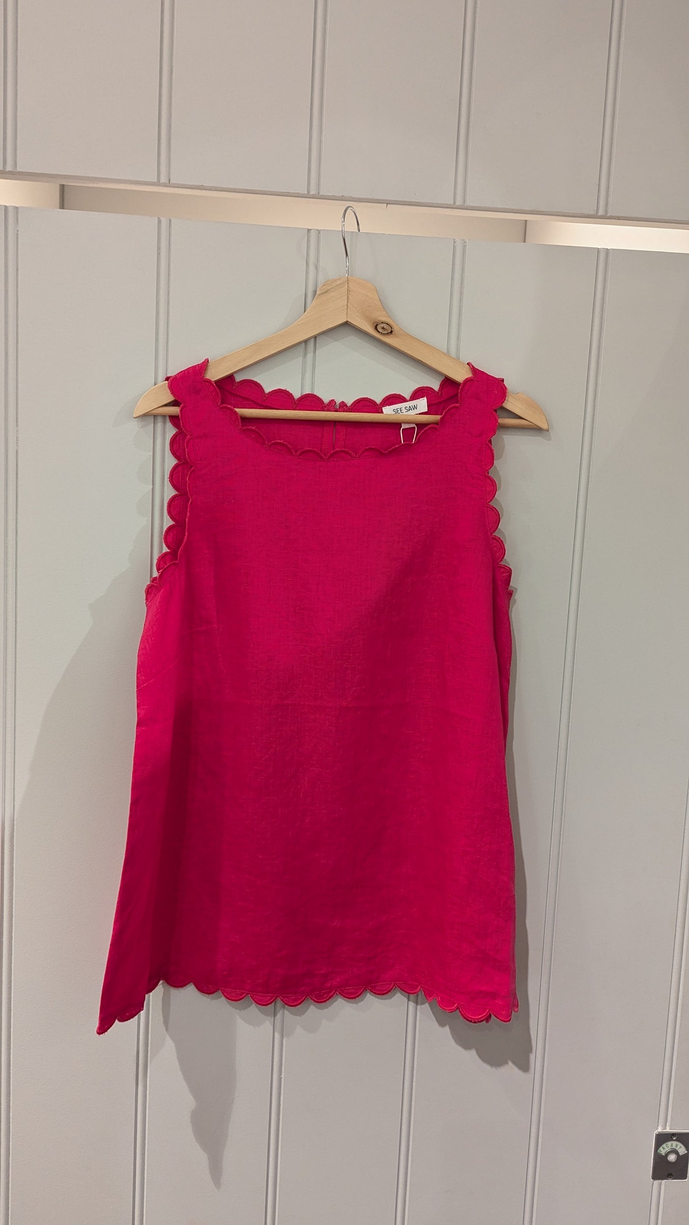 See Saw 100% Linen Scallop Edge Top in Pink