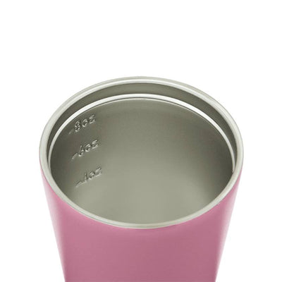 Made by Fressko Double walled insulated coffee cups with screw on lid. No spill coffee cup in bubblegum colour