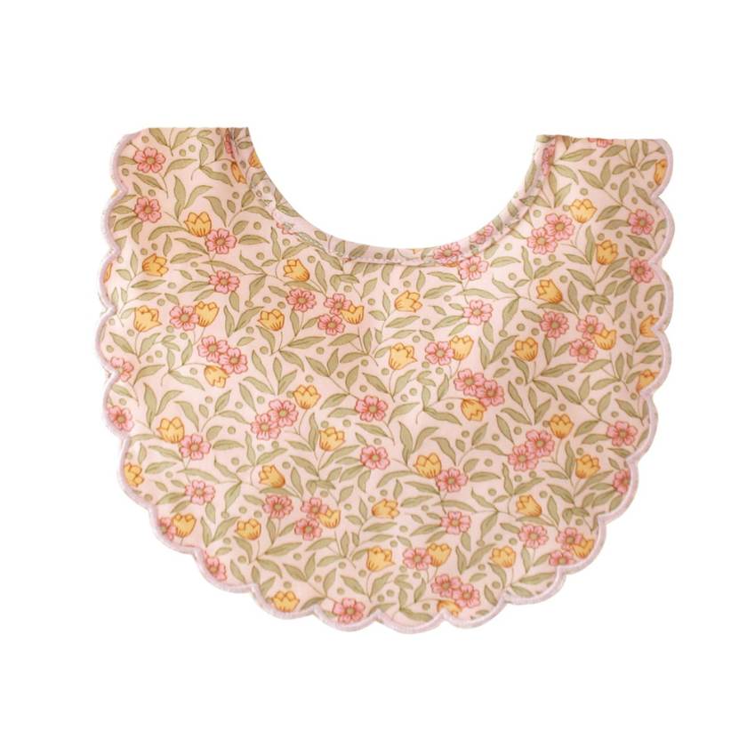 Scallop Bib in Lily Pink