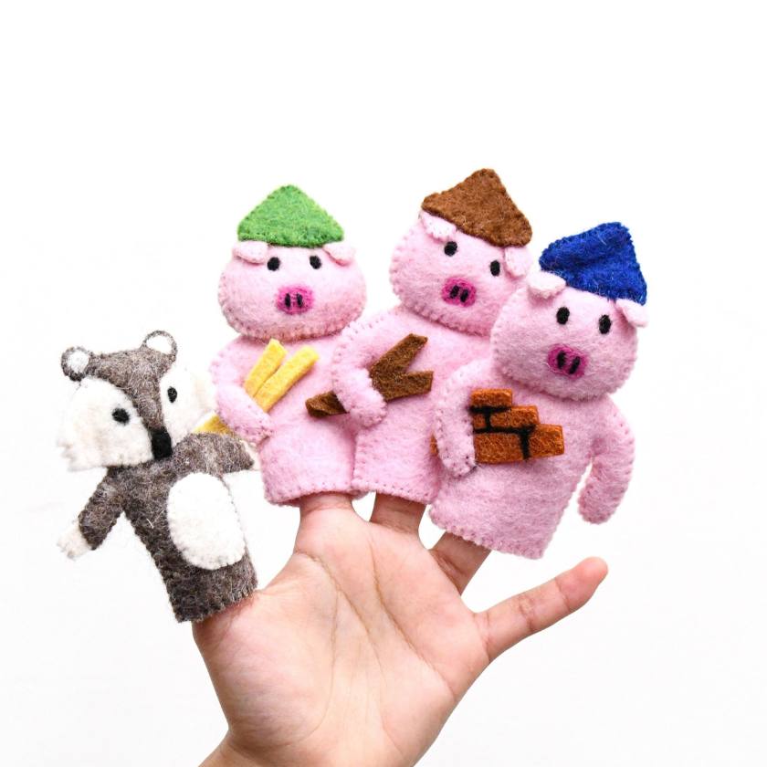 Three little pigs felt finger puppet set by Tara Treasures - set of four